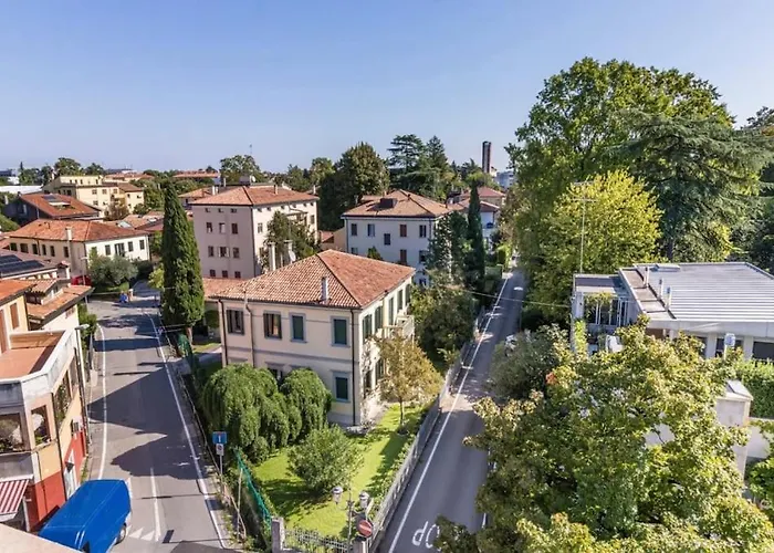 Tofane Sky Loft Daire Treviso